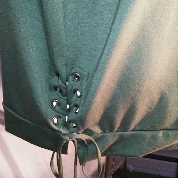 Army green long sleeve tee 2X NWT - Picture 2 of 3